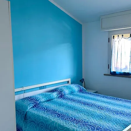Apartment Trilocale Con Terrazzino A 30mt Dal Mare Di Fano - F005 Marotta
