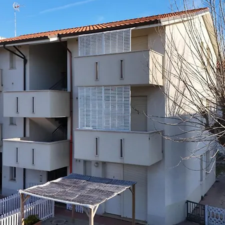Trilocale Con Terrazzino A 30mt Dal Mare Di Fano - F005 Apartment