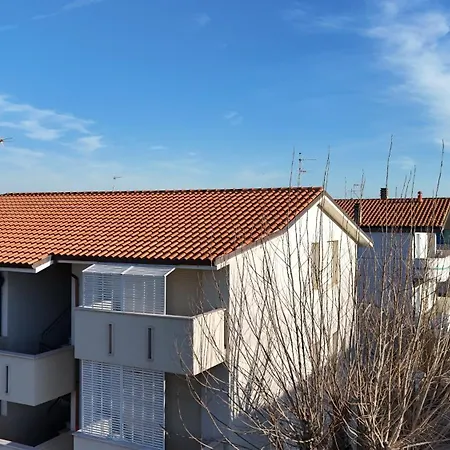 Trilocale Con Terrazzino A 30mt Dal Mare Di Fano - F005 Apartment